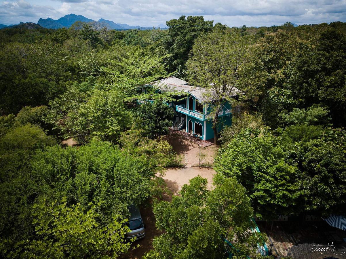 The Lion Rock Otel Sigiriya Dış mekan fotoğraf